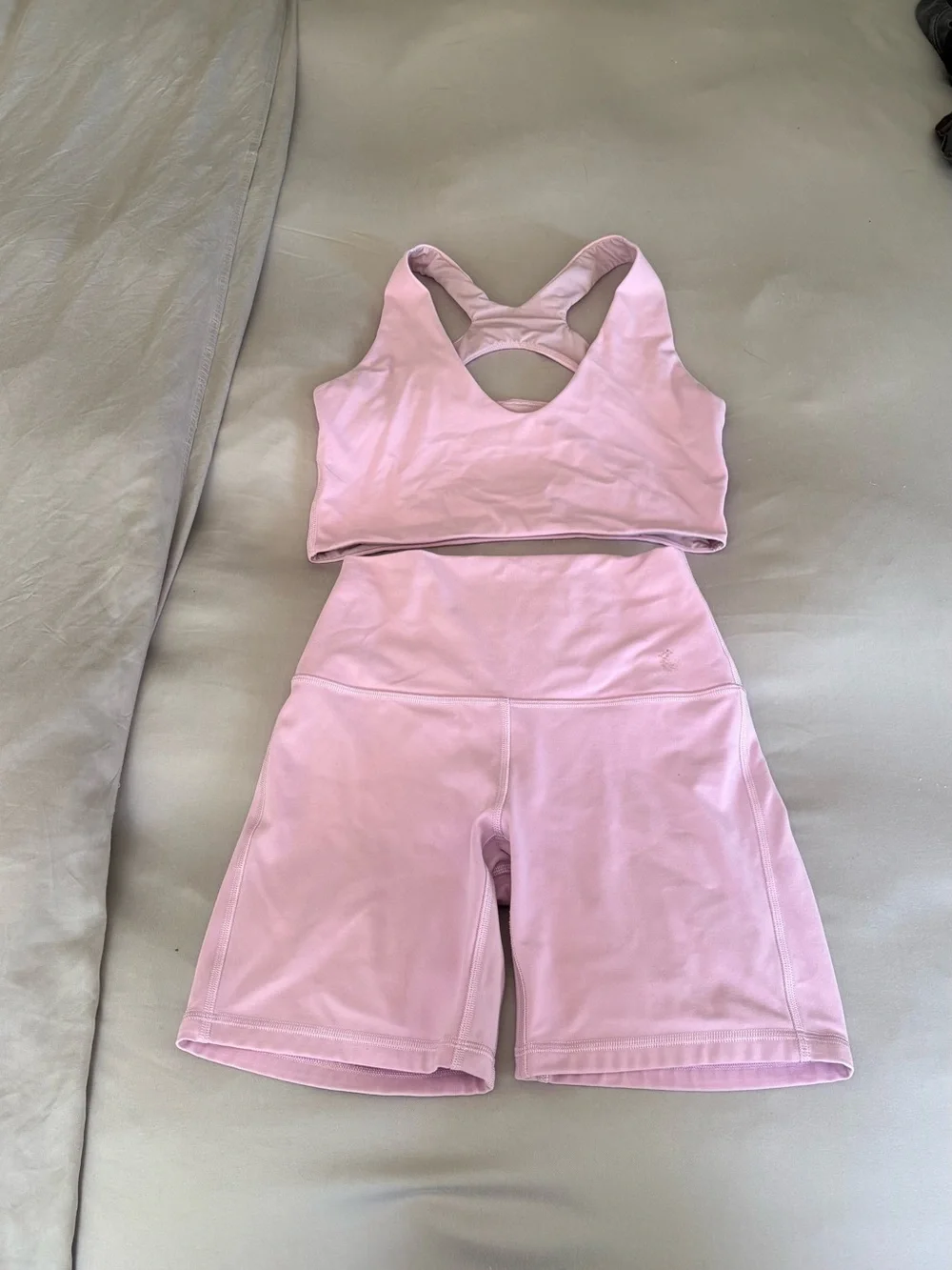 Lululemon workout set